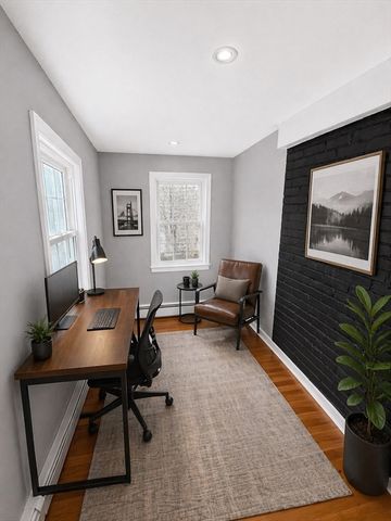 1 Gwinnett St, Boston, MA 02136