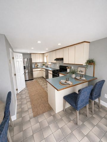 1 Gwinnett St, Boston, MA 02136