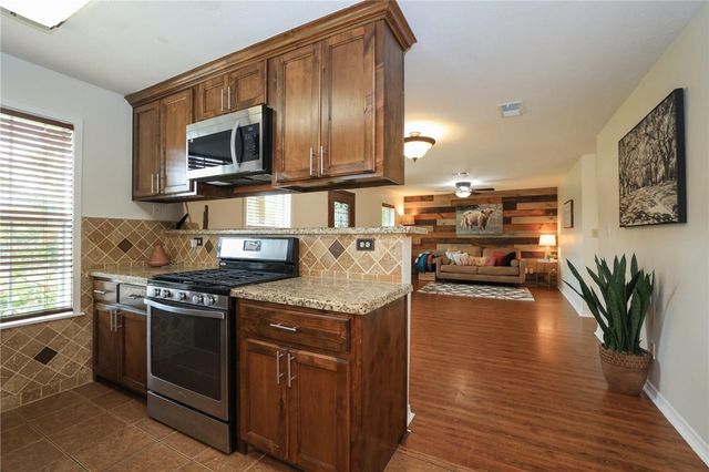 3000 Stevens Drive, Bryan, TX 77803