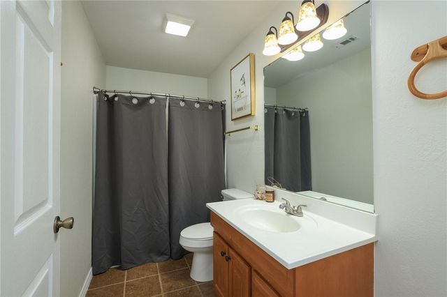 3000 Stevens Drive, Bryan, TX 77803