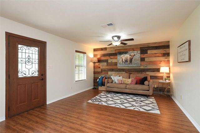 3000 Stevens Drive, Bryan, TX 77803