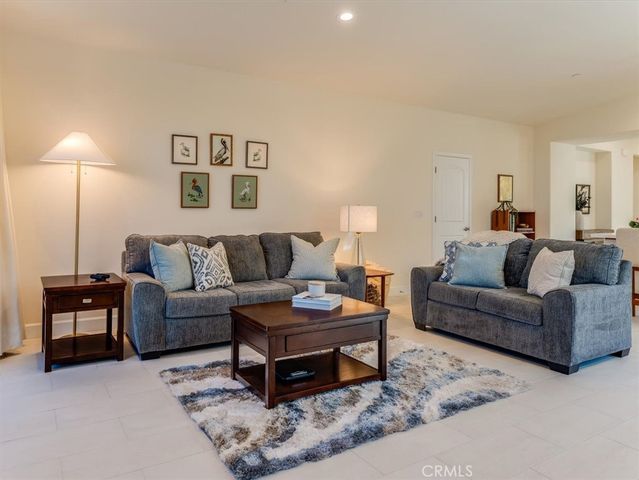 1179 Grand Meadow, Santa Maria, CA 93455