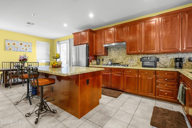 38565 Lion Way, Palmdale, CA 93551