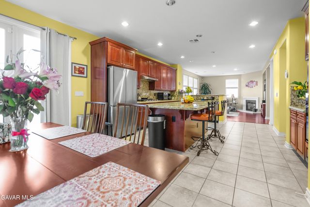 38565 Lion Way, Palmdale, CA 93551