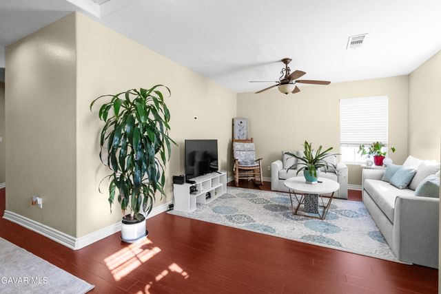 38565 Lion Way, Palmdale, CA 93551