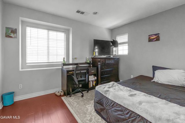 38565 Lion Way, Palmdale, CA 93551