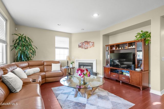 38565 Lion Way, Palmdale, CA 93551