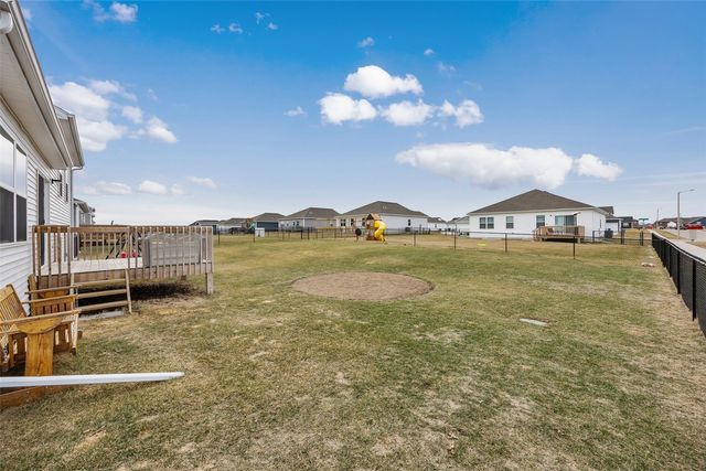 7000 Harlan Eddy Drive SW, Cedar Rapids, IA 52404