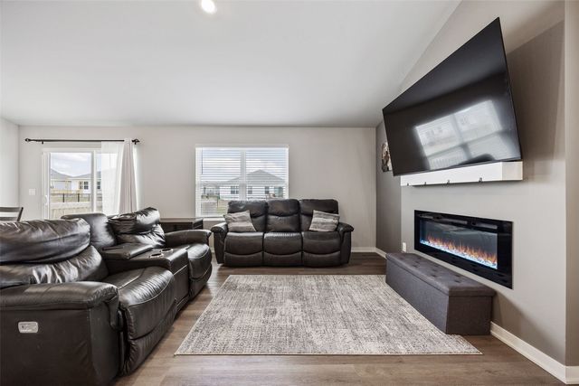 7000 Harlan Eddy Drive SW, Cedar Rapids, IA 52404