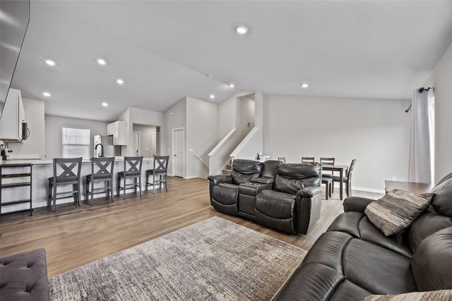 7000 Harlan Eddy Drive SW, Cedar Rapids, IA 52404