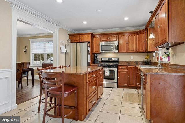 244 SUNSET AVE, Hightstown, NJ 08520