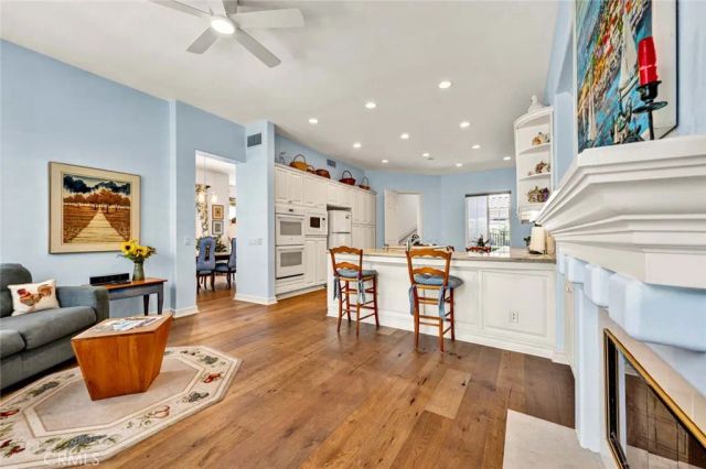 1426 Newporter Way, Newport Beach, CA 92660