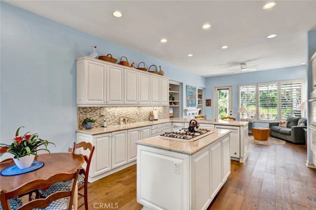 1426 Newporter Way, Newport Beach, CA 92660