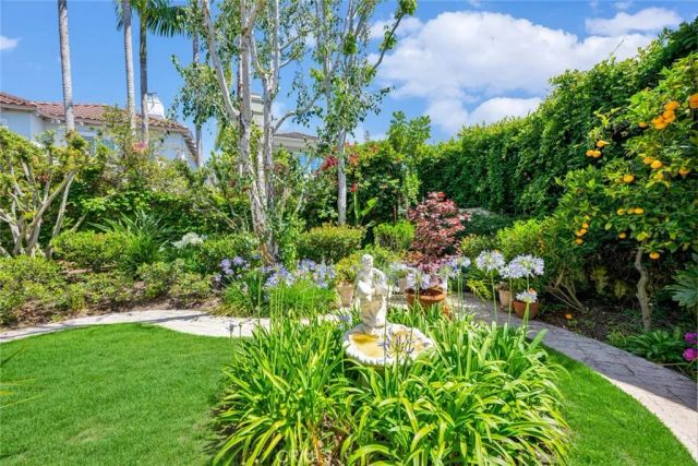 1426 Newporter Way, Newport Beach, CA 92660