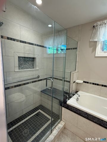 3 Woodview Drive, Brookfield, CT 06804