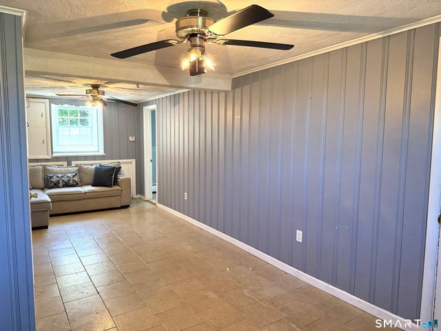 3 Woodview Drive, Brookfield, CT 06804