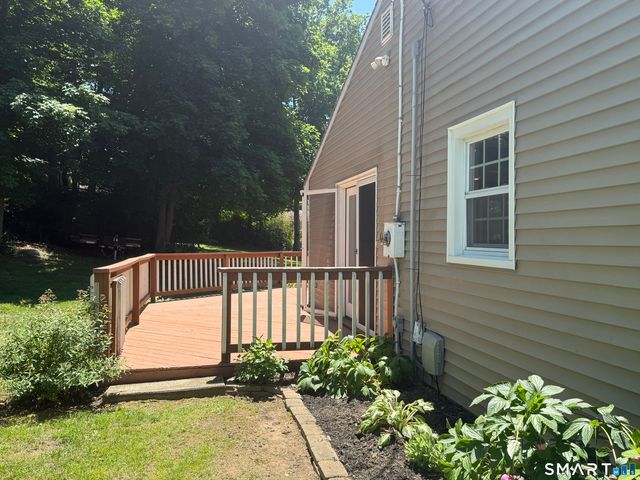 3 Woodview Drive, Brookfield, CT 06804