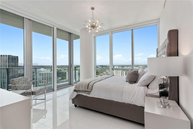 851 NE 1st Ave 3212, Miami, FL 33132