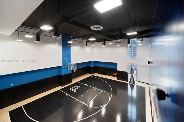 851 NE 1st Ave 3212, Miami, FL 33132