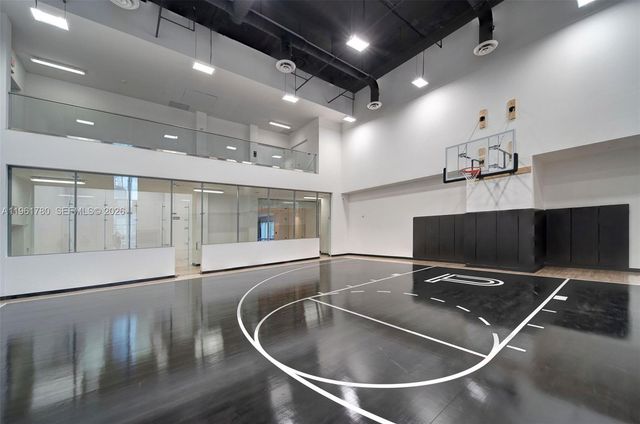 851 NE 1st Ave 3212, Miami, FL 33132