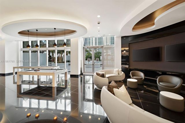 851 NE 1st Ave 3212, Miami, FL 33132