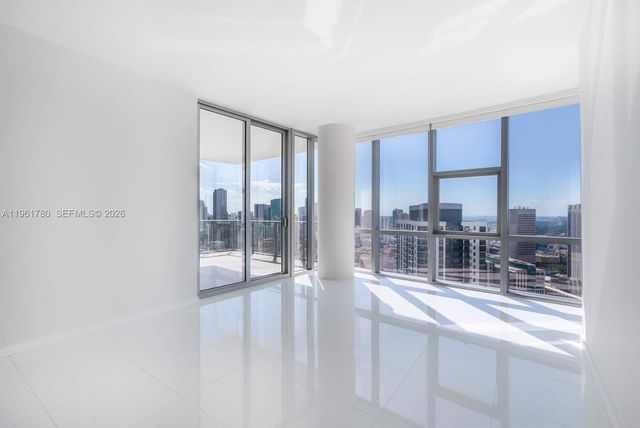 851 NE 1st Ave 3212, Miami, FL 33132