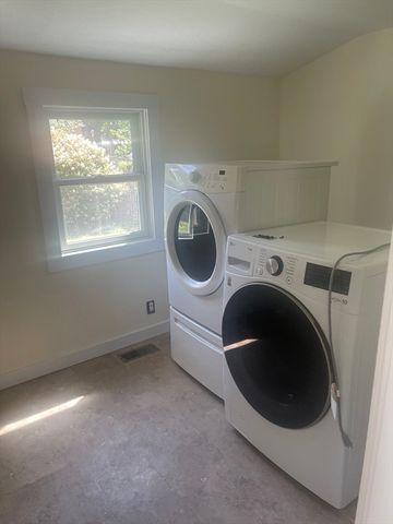 58 Lincoln Street, Greenfield, MA 01301
