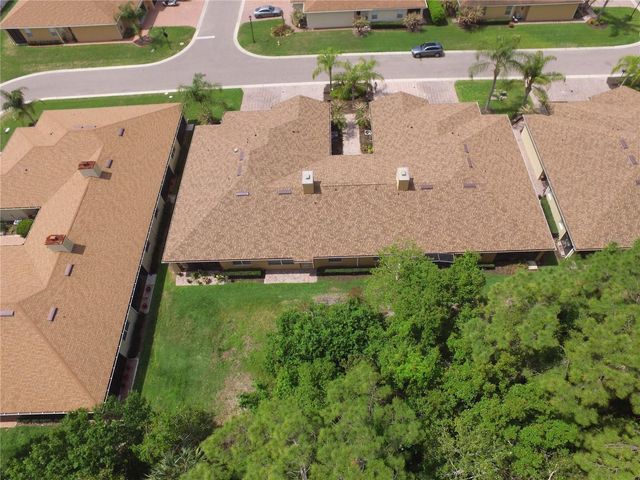 1507 VIENNA SQUARE DRIVE, Winter Haven, FL 33884