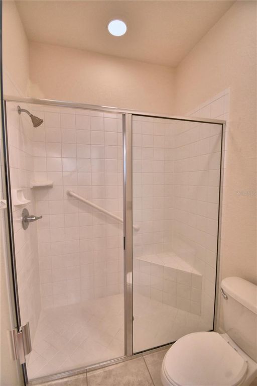 Image 16 of property listing at 1507 VIENNA SQUARE DRIVE, Winter Haven, FL 33884