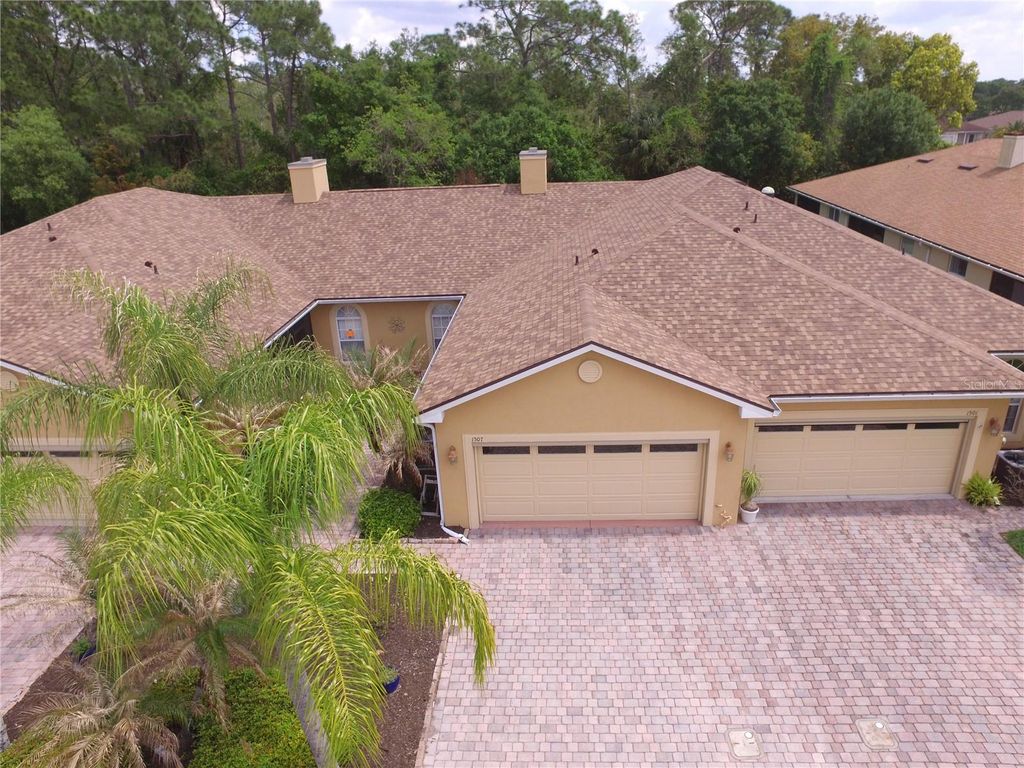 Image 29 of property listing at 1507 VIENNA SQUARE DRIVE, Winter Haven, FL 33884