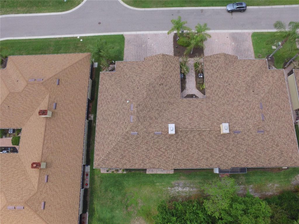 Image 30 of property listing at 1507 VIENNA SQUARE DRIVE, Winter Haven, FL 33884