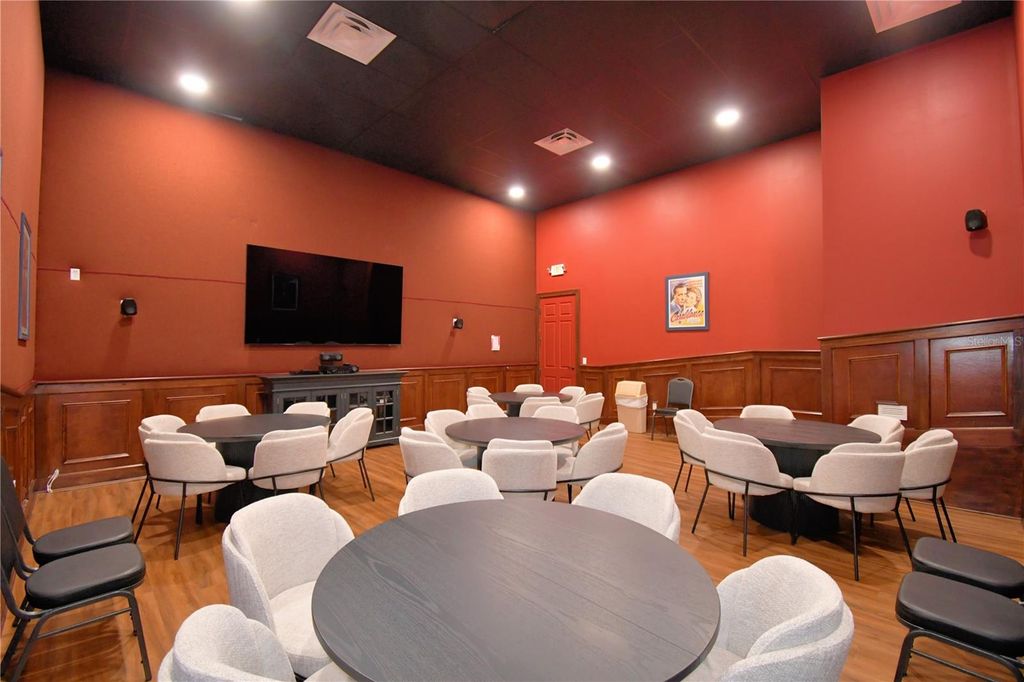 Image 45 of property listing at 1507 VIENNA SQUARE DRIVE, Winter Haven, FL 33884