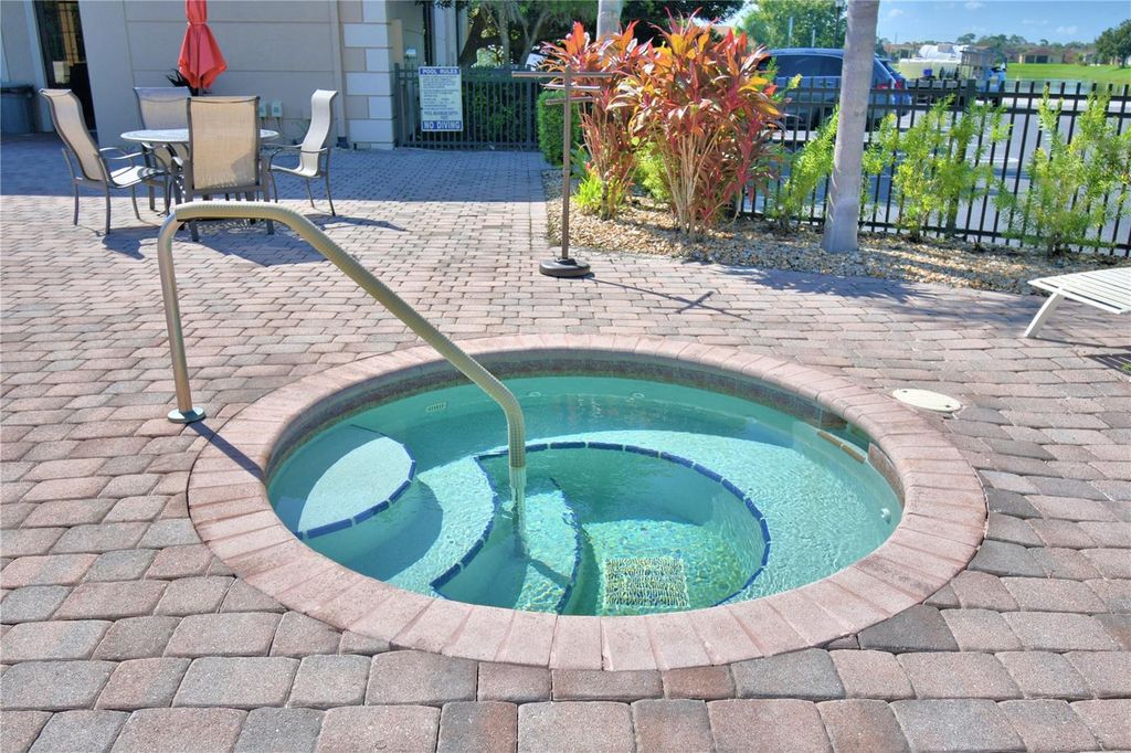 Image 54 of property listing at 1507 VIENNA SQUARE DRIVE, Winter Haven, FL 33884