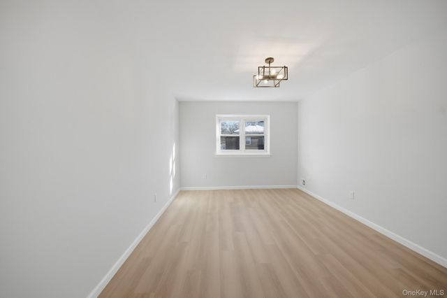 4158 Baychester Avenue, Bronx, NY 10466