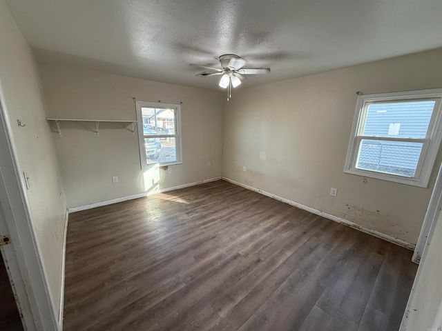 106 S 15th Avenue, Paragould, AR 72450