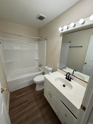 106 S 15th Avenue, Paragould, AR 72450