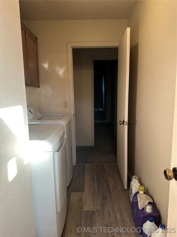 462 E 136th Place, Glenpool, OK 74033