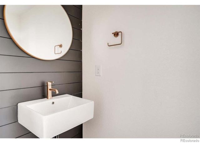 1917 W Elk Place 1, Denver, CO 80211