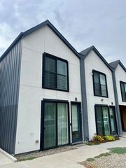 1917 W Elk Place 1, Denver, CO 80211