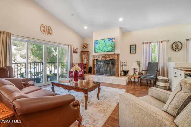 7368 Santa Susana Pass Road, Simi Valley, CA 93063