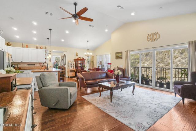 7368 Santa Susana Pass Road, Simi Valley, CA 93063