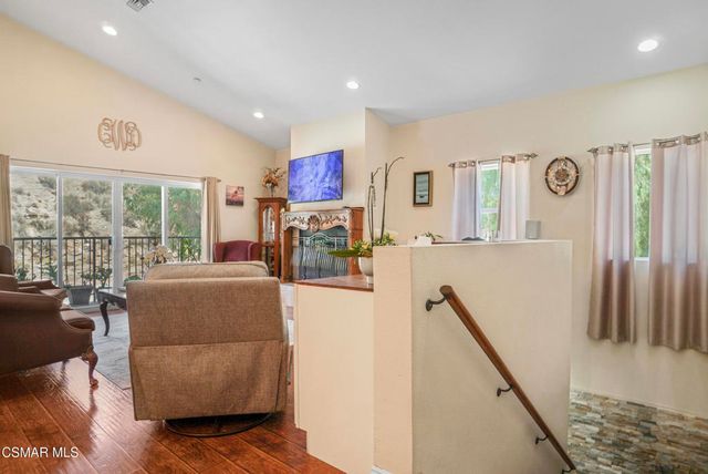 7368 Santa Susana Pass Road, Simi Valley, CA 93063