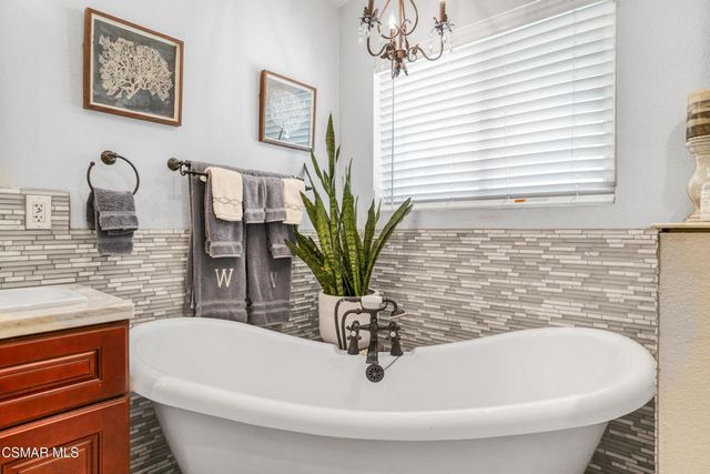 7368 Santa Susana Pass Road, Simi Valley, CA 93063