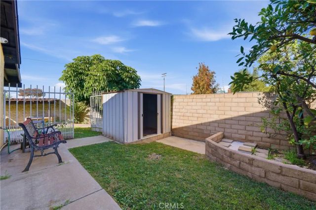 937 N Greenpark, Covina, CA 91724