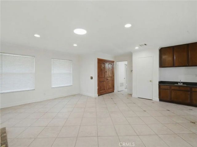 937 N Greenpark, Covina, CA 91724