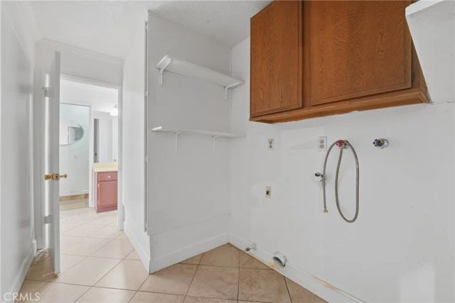 937 N Greenpark, Covina, CA 91724