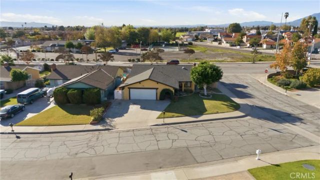 937 N Greenpark, Covina, CA 91724