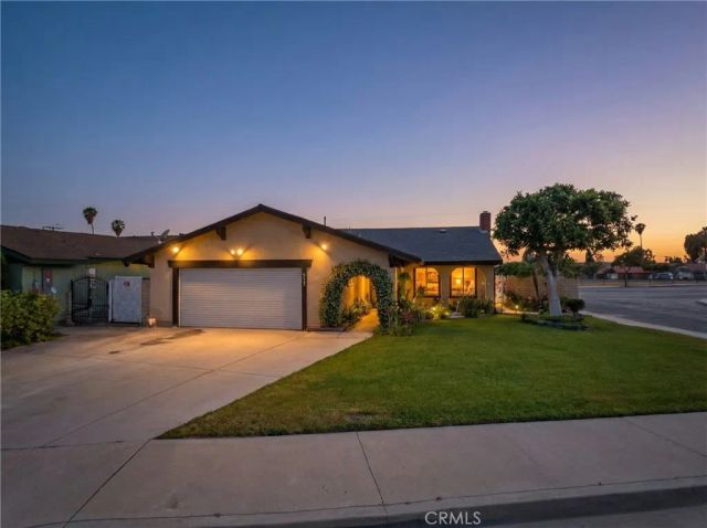 937 N Greenpark, Covina, CA 91724