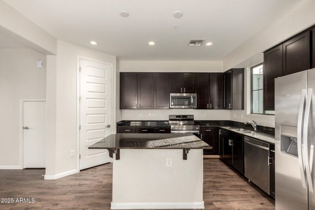 2090 S DORSEY Lane 1042, Tempe, AZ 85282