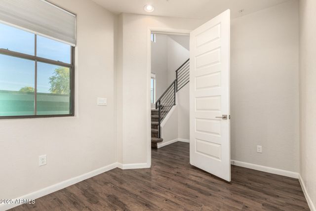 2090 S DORSEY Lane 1042, Tempe, AZ 85282